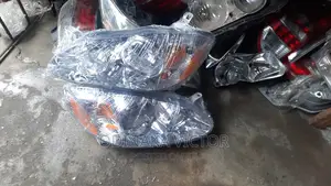 Headlamp Toyota Corolla 2005 Model