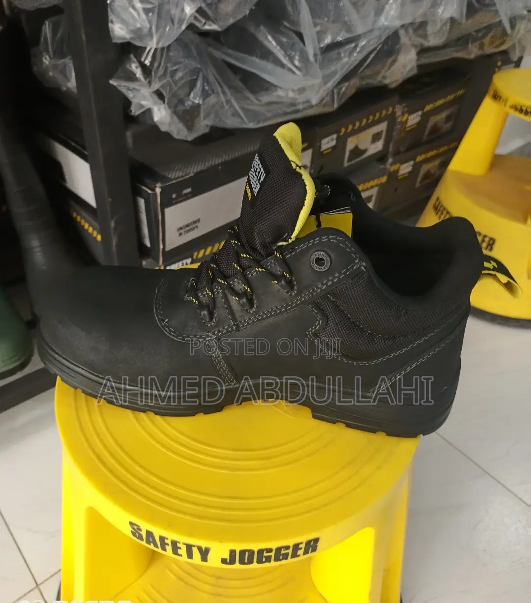 Mago S3 Mid Safety Jogger Boot