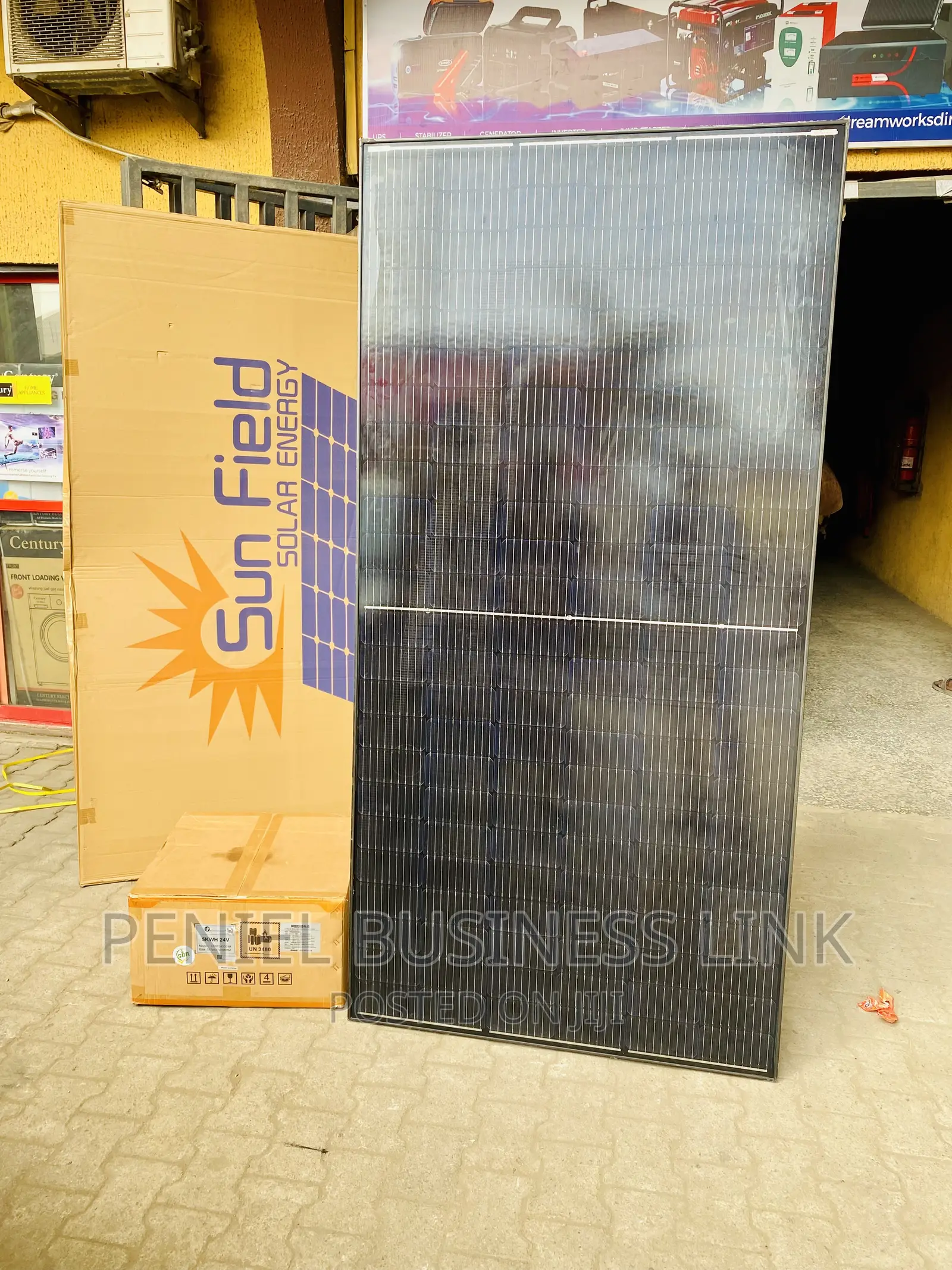 Sunfield 550watts Solar Panel