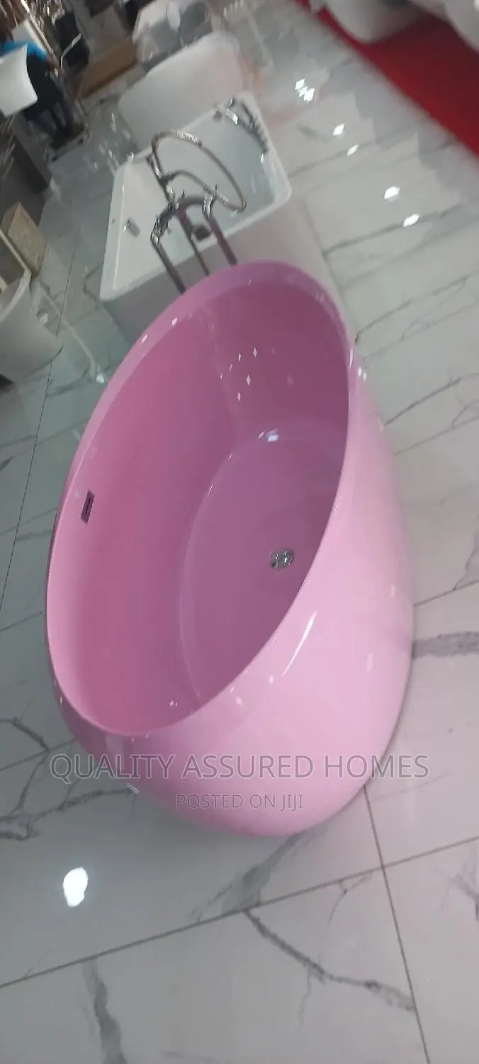 Pink Bath Hub
