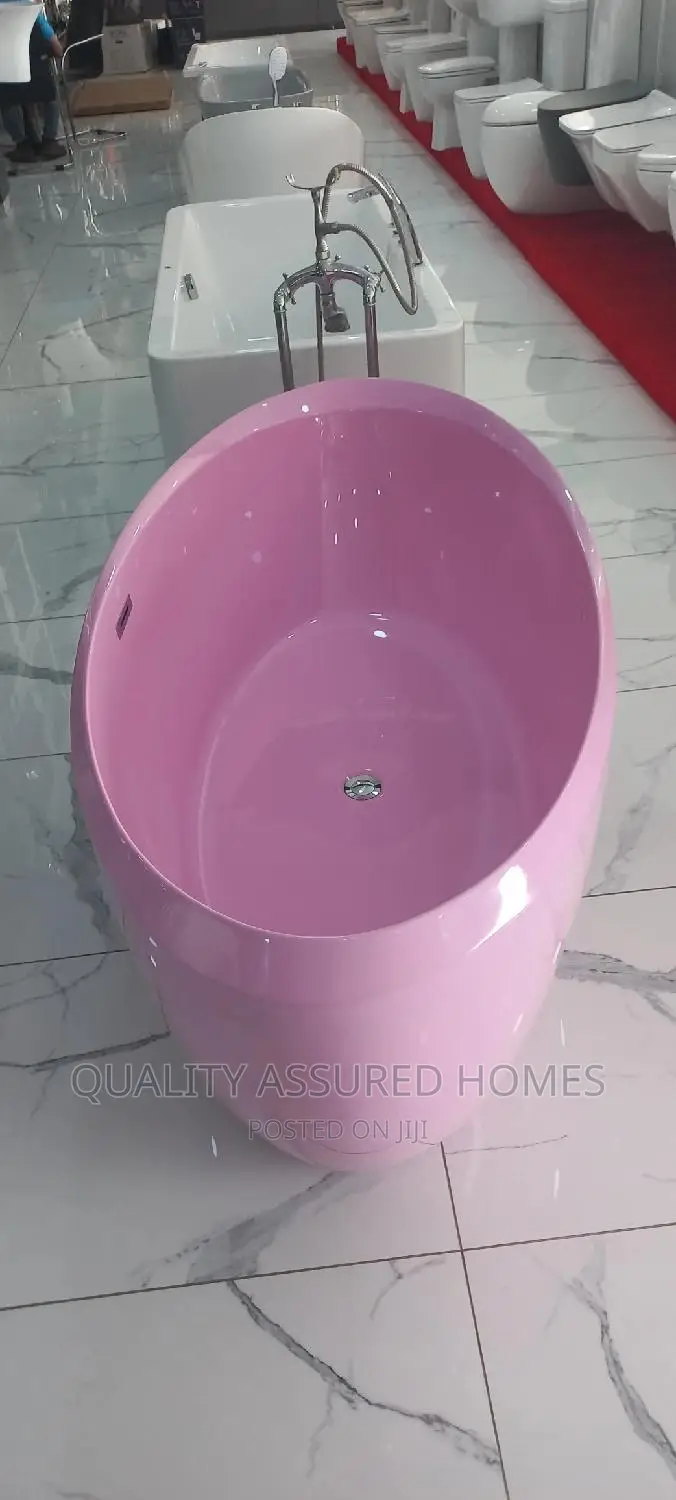 Pink Bath Hub