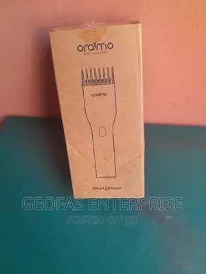 Oraimo Smart Cordless Electric Clipper With 1 Guilded Comb