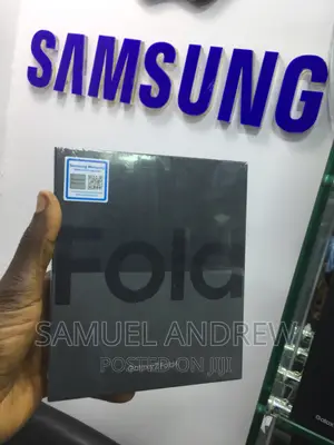 New Samsung Galaxy Z Fold4 256 GB Black