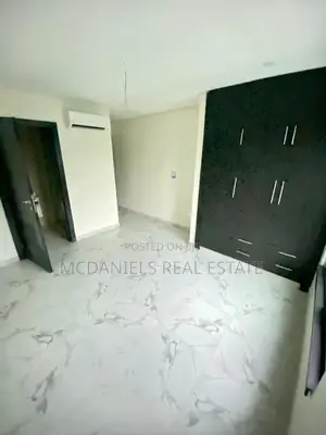 3bdrm Block of Flats in Bourdillon for rent
