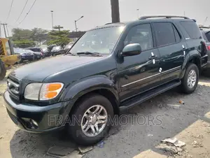 Toyota Sequoia 2004 Silver