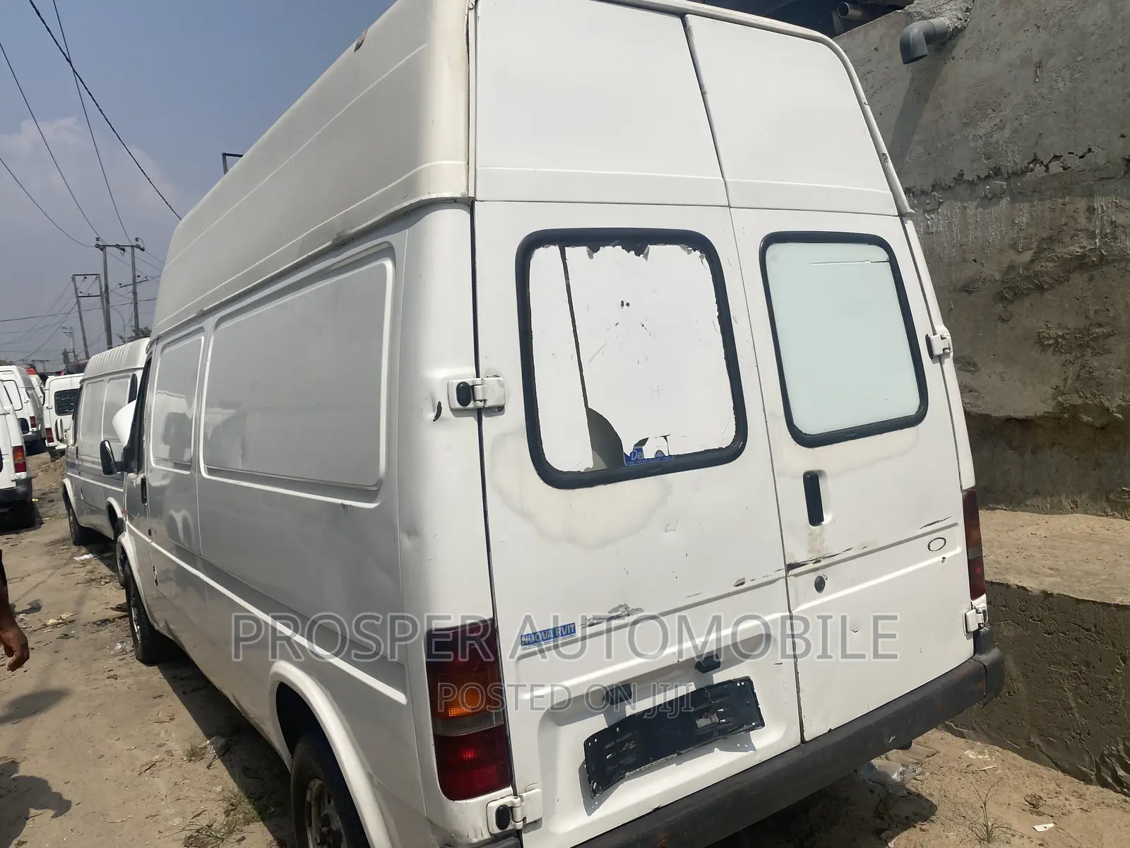 Ford Transit 2011 White