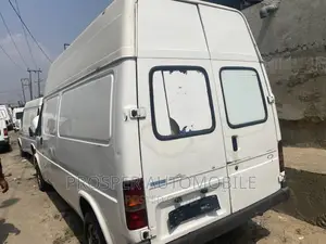 Ford Transit 2011 White