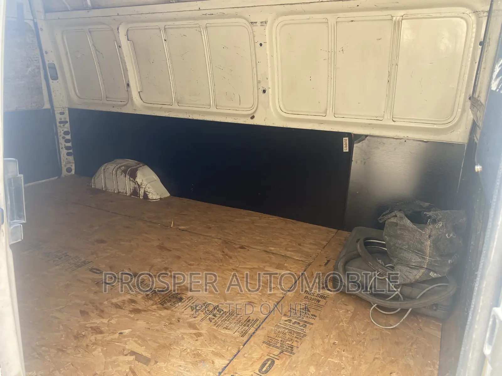 Ford Transit 2011 White
