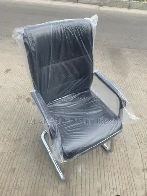 Visitor Chair Tokunbo
