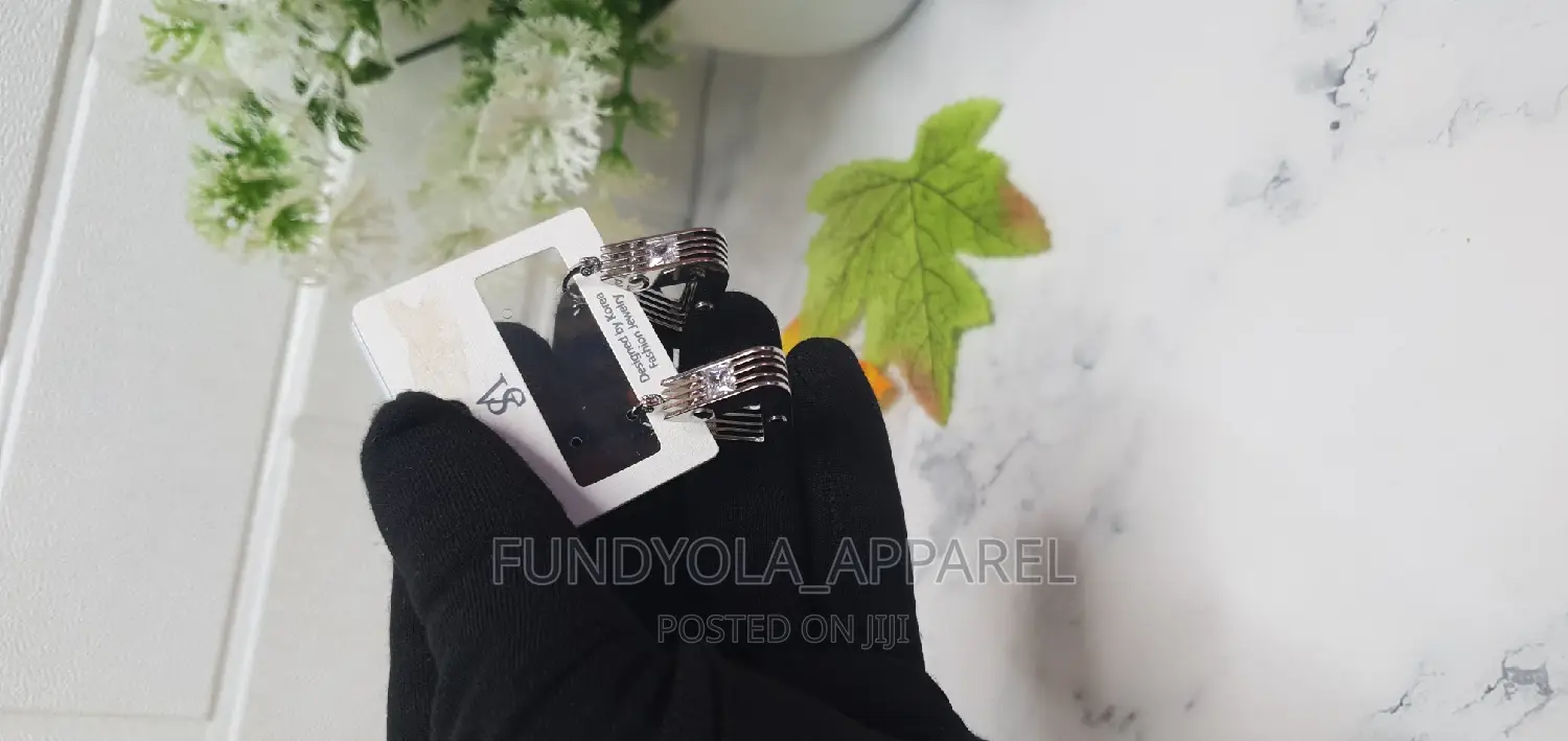 High Quality Mini Korean Loop Earring