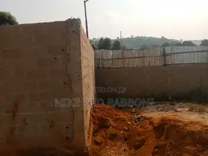 8000 SQM of Land at G.R.A With Cofo for N1b Good Everything