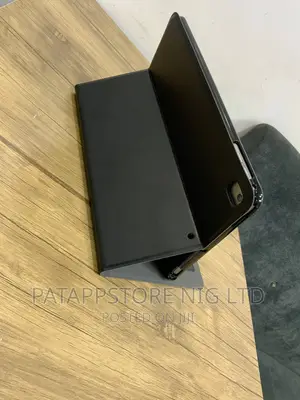Apple iPad 9.7 32 GB Gray