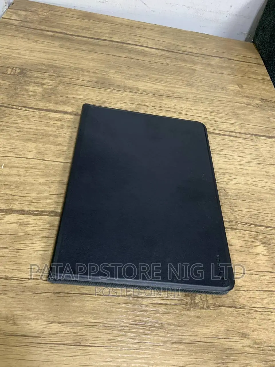 Apple iPad 9.7 32 GB Gray