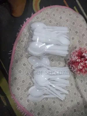 Disposable Plastic Spoon - 100pcs