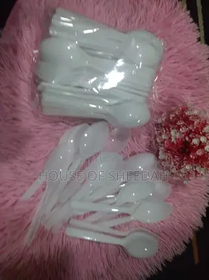 Disposable Plastic Spoon - 100pcs