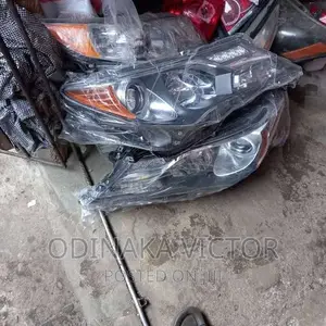 Headlamp Toyota Rav4 2014 Model