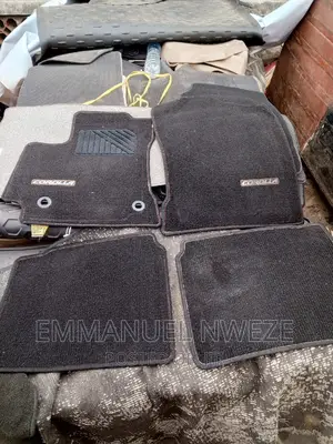 Toyota Corolla 2014 Floor Mats