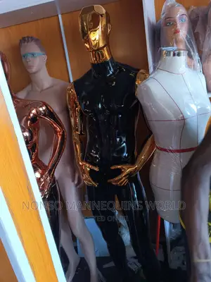 Full Fibre Huge Gold And Black Dummy