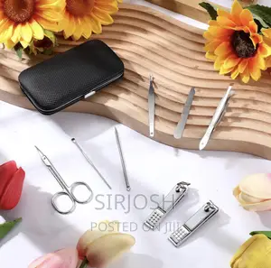 8 in 1 Manicure Sets
