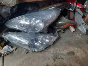 Headlamp Lexus Es 300 2003 Model