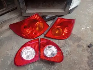 Photo - Complete Back Light Toyota Corolla 2003 Model