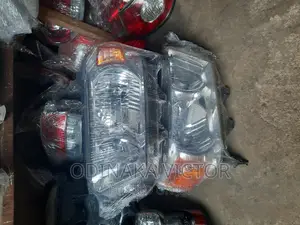 Headlamp Toyota 4runa 2010 Model