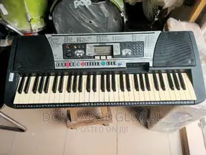 Yamaha PSR 350 Keyboard