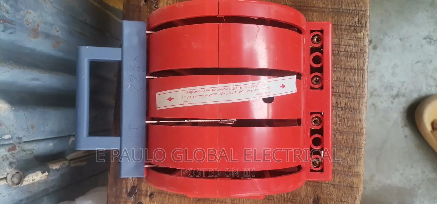 225AMPS 4 Pole Knife Swtich