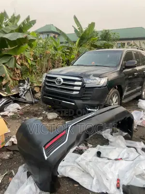 Toyota Landcruiser 2016 Upgrade to 2022 Grand Touring