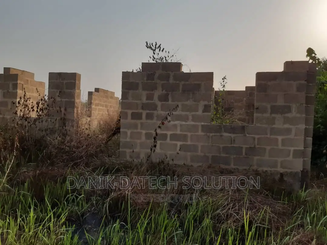 3bdrm Block of Flats in Soyoyeye, Abeokuta South for sale