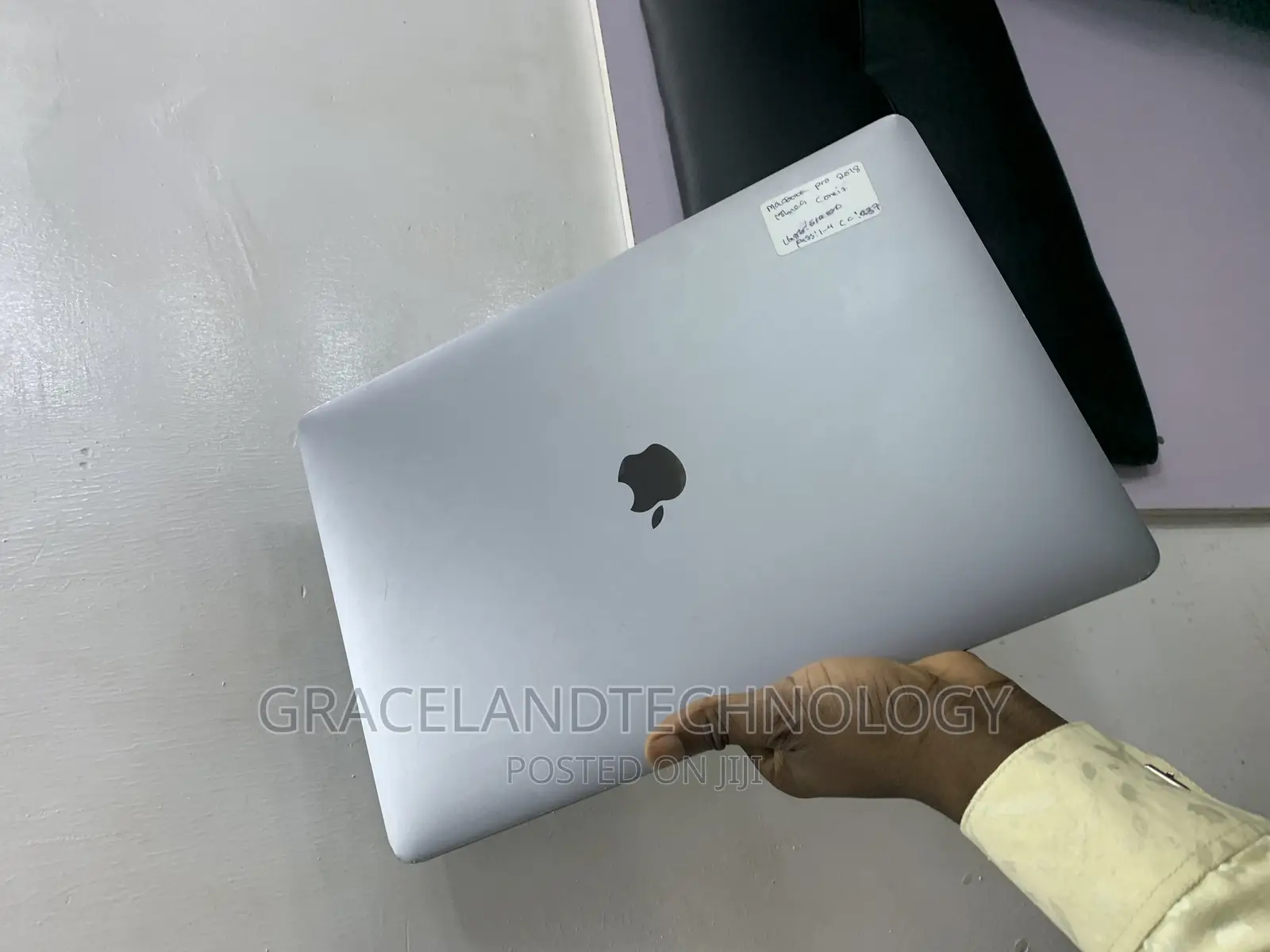 Laptop Apple MacBook Pro 2018 16GB Intel Core i7 SSD 512GB