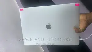Laptop Apple MacBook Pro 2017 16GB Intel Core i7 SSD 512GB
