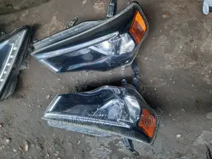Headlamp Toyota 4runa 2015 Model