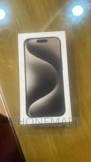 New Apple iPhone 15 Pro Max 256 GB Gold