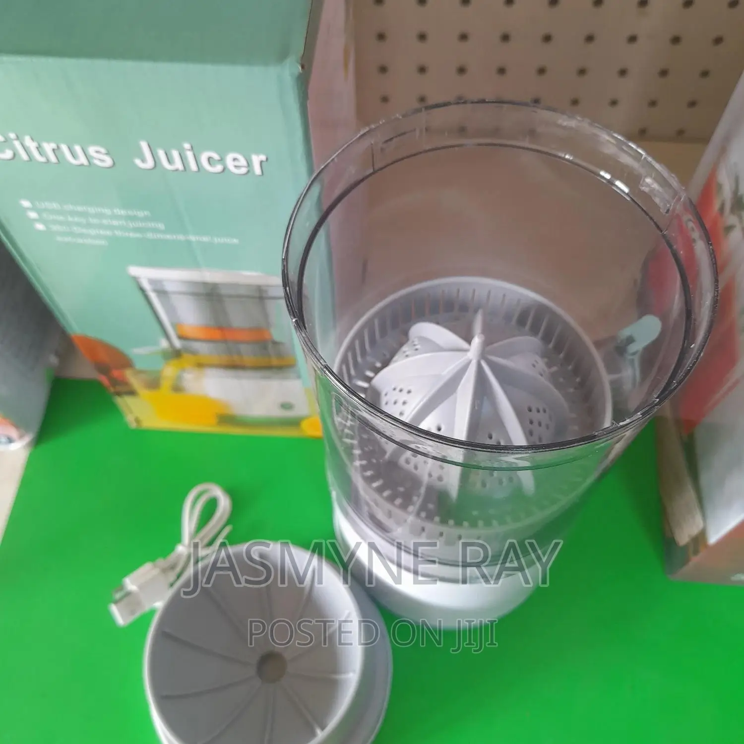 Citrus Juicer