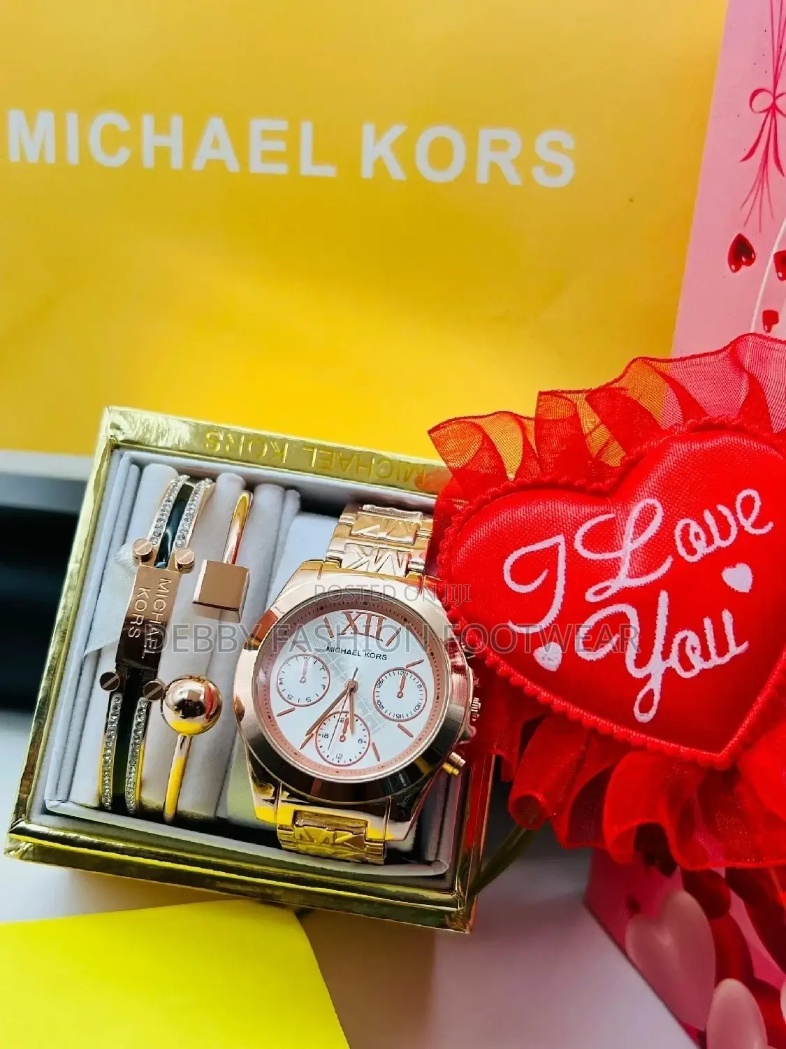 Gift Michael Kors Complete Set as Seen