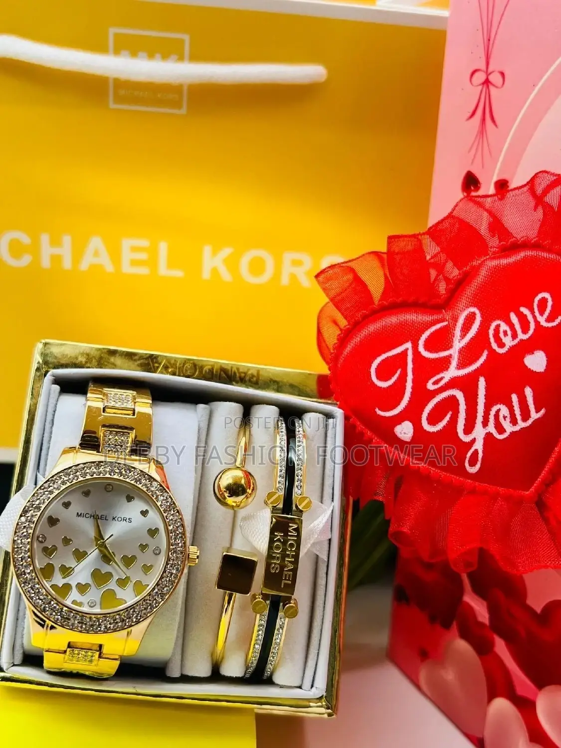 Gift Michael Kors Complete Set as Seen