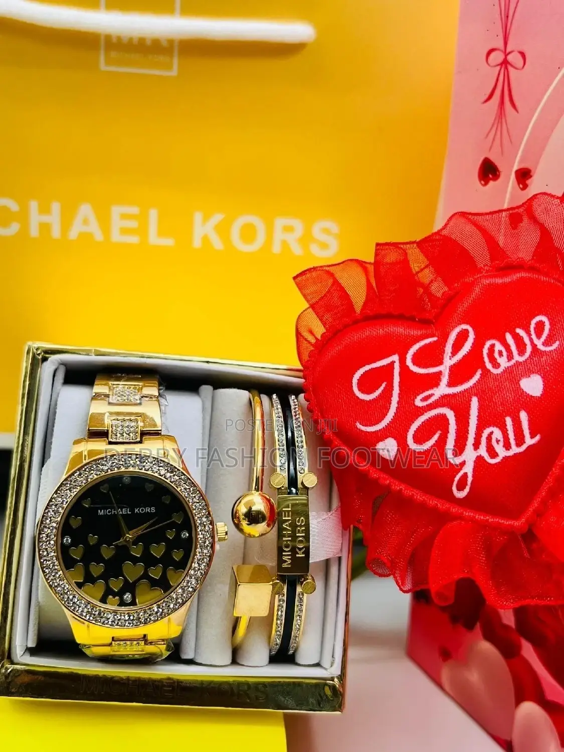 Gift Michael Kors Complete Set as Seen