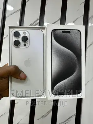 Apple iPhone 15 Pro Max 256 GB Silver