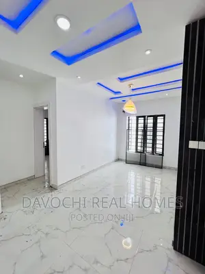 3bdrm Apartment in Chevron, Lekki for rent
