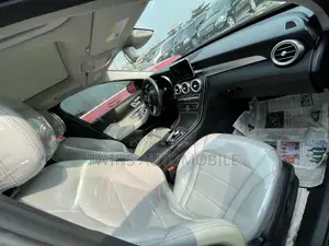 Mercedes-Benz C300 2017 Black