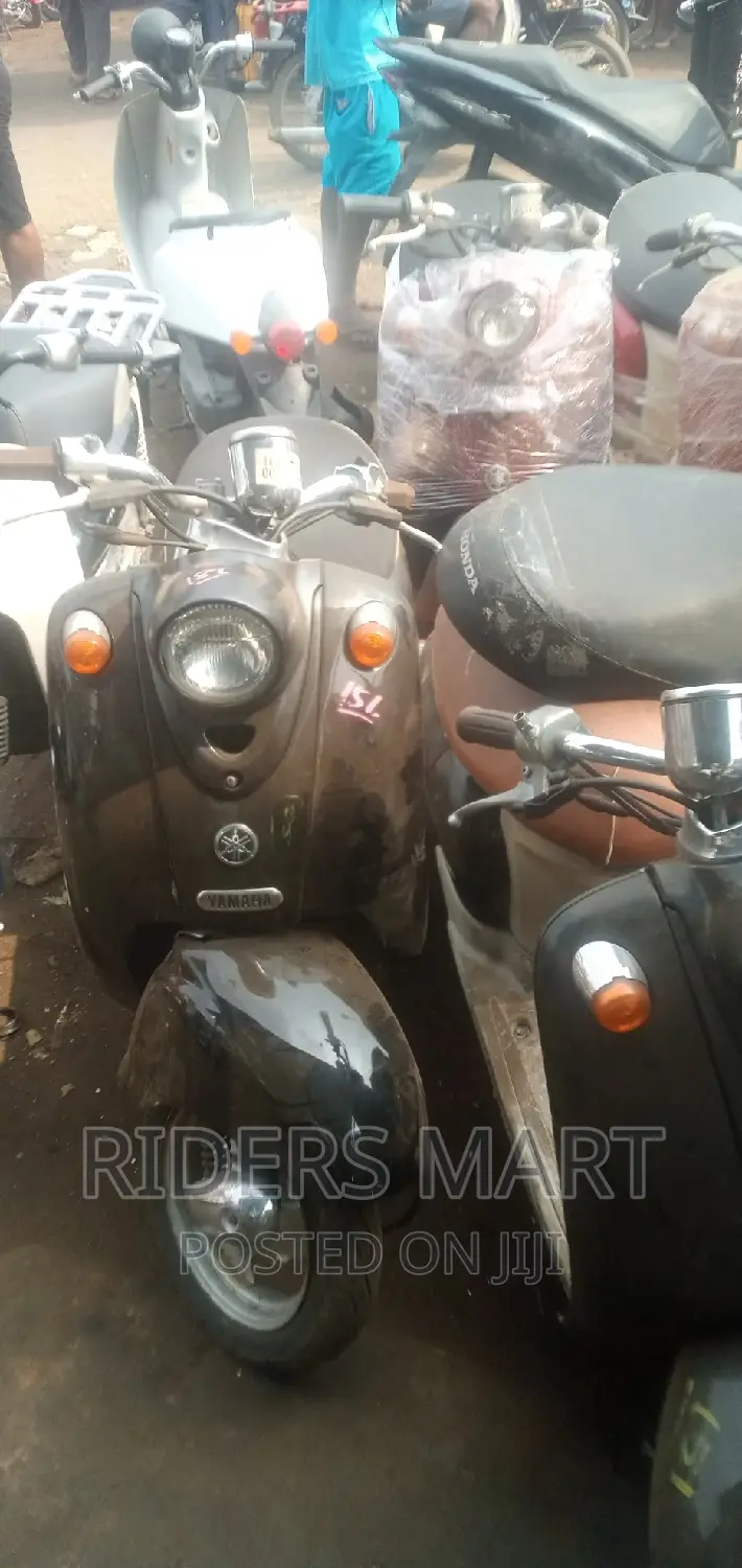Yamaha 2016 Black