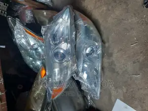 Headlamp Toyota Camry 2011 Model