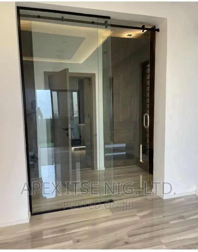 Touch Down Handle Clear Glass Bathroom