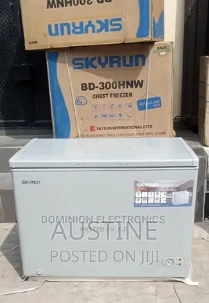 Brand New Skyrun 300L Chest Freezer>>External>>Silver Colour