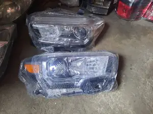Headlamp Toyota Tacoma 2018 Model