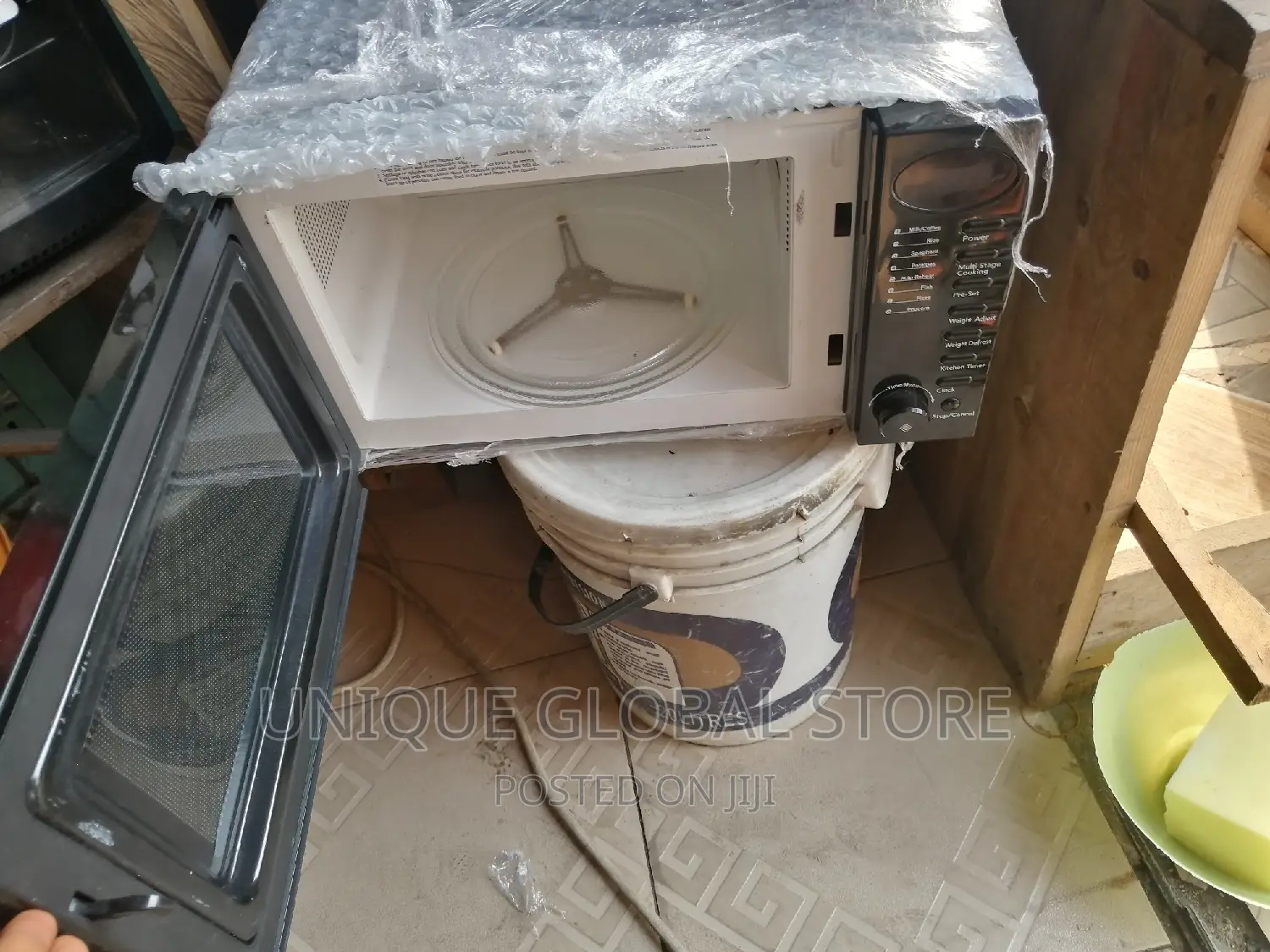 Russell Hobbs German Used Microwave