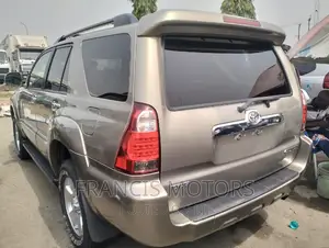 Toyota 4-Runner Limited 2008 Gold