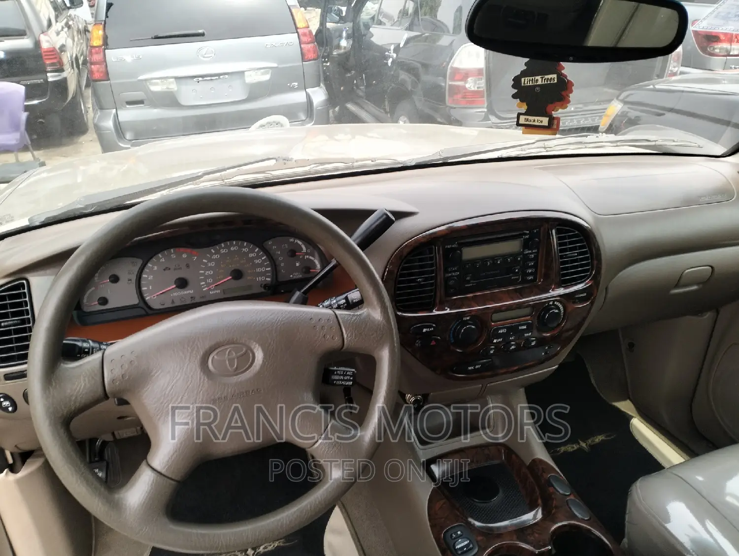 Toyota Sequoia 2004 Gold