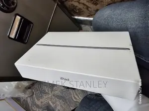 New Apple iPad 10.2 (2021) 64 GB Gray